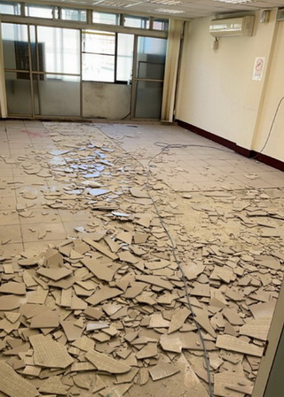 東勢打除打石, 東勢拆除打鑿, 東勢地磚拆除, 東勢磁磚打除, 東勢拆除工, 東勢地板打除, 東勢磁磚打除